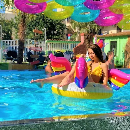 Hostel (adults Only) Costineşti